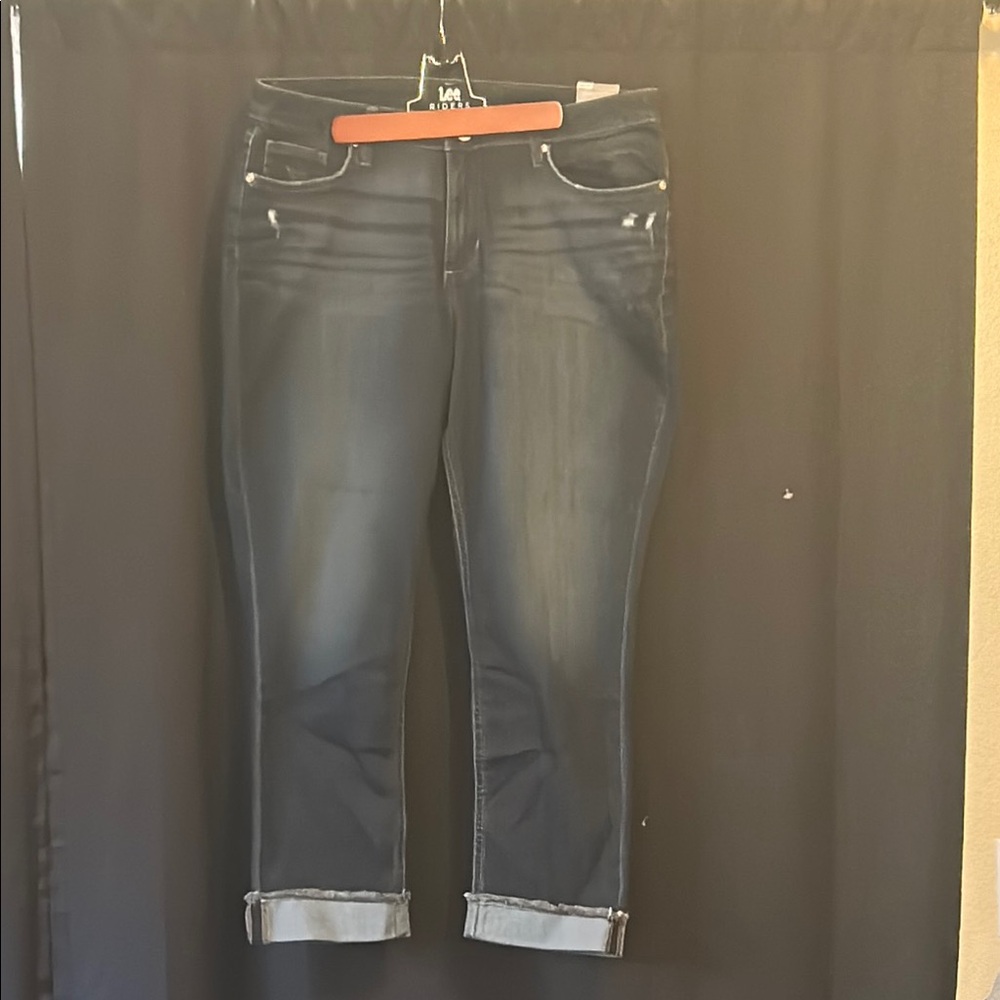 Lee Dark Blue JeanAnkle Cropped Jeans with Slim Fit